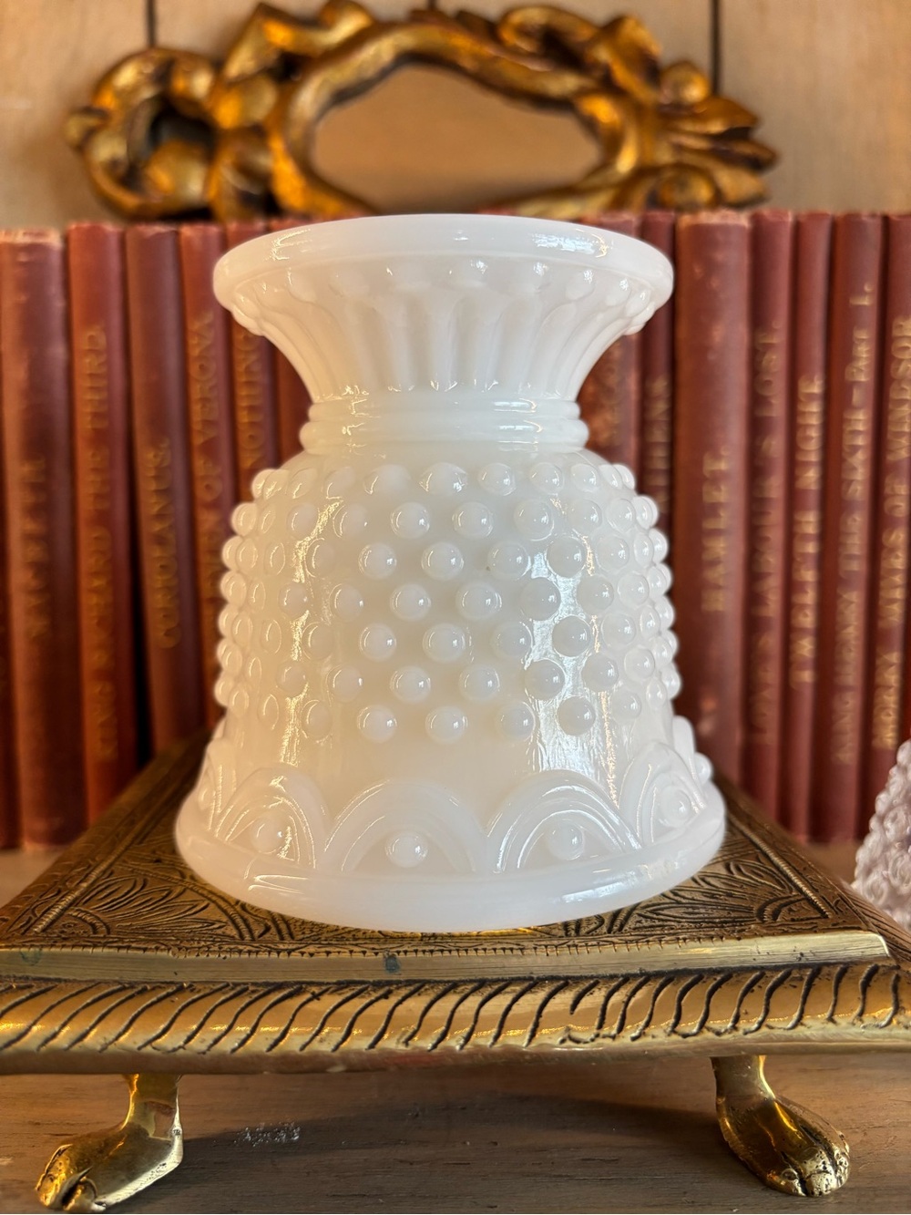Avon White Hobnail Pedestal Fairy Lamp with Clear Hobnail Shade - Picture 5 of 13